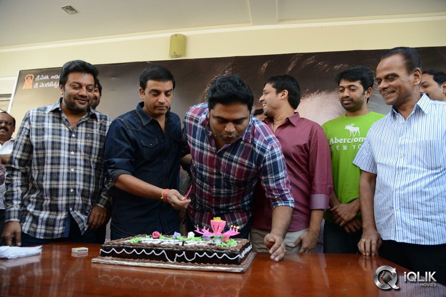 Yevadu-Movie-Success-Meet